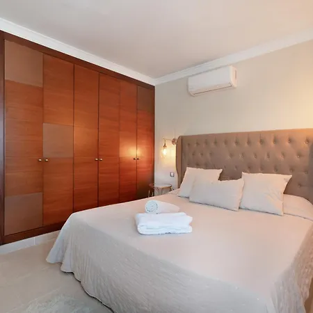 Vila Playa D1 *